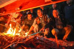 Layur Jalur di Desa Kampung Baru Koto Inuman, Bupati Janji Perbaiki Jalan Desa